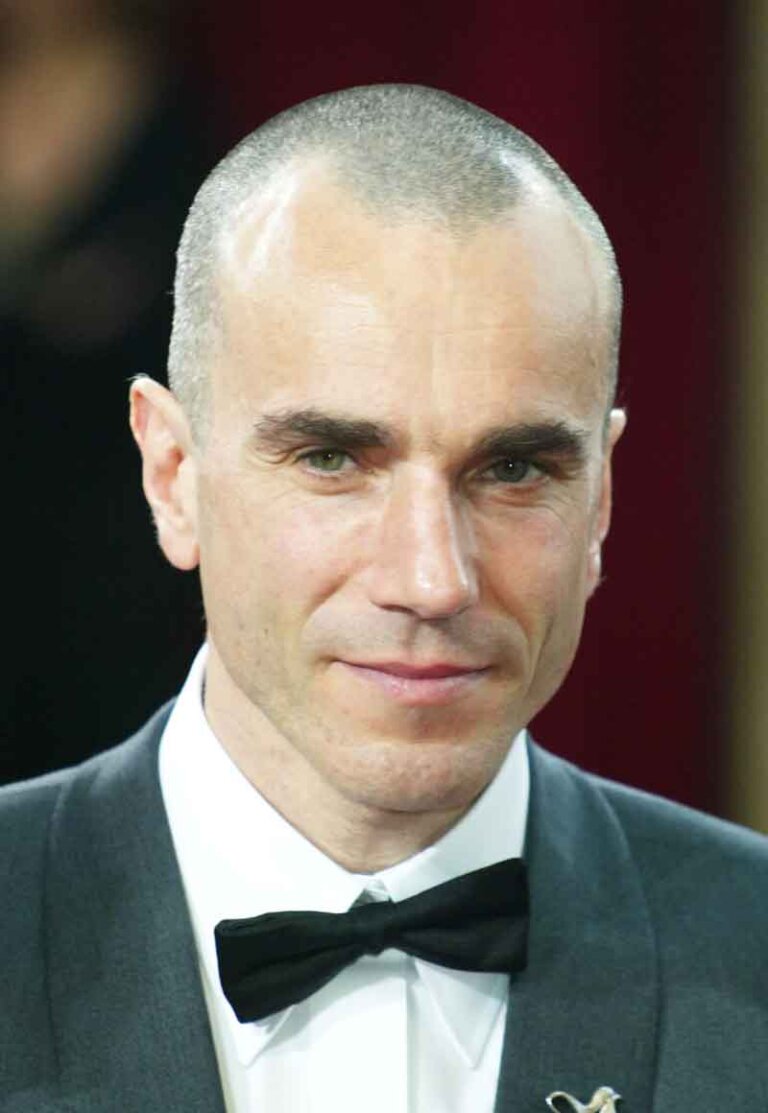 Hairstyles for Men with Receding Hairlines That Look Wonderful ...