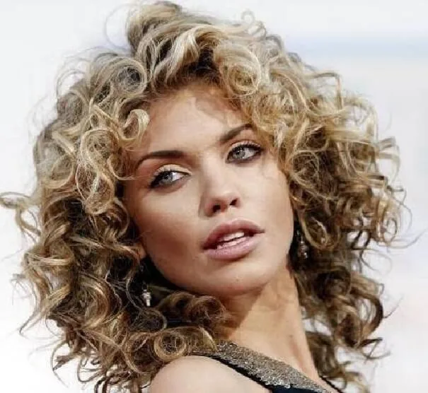 coloring natural curly hair