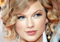 Short and wavy to curly blonde hair 1